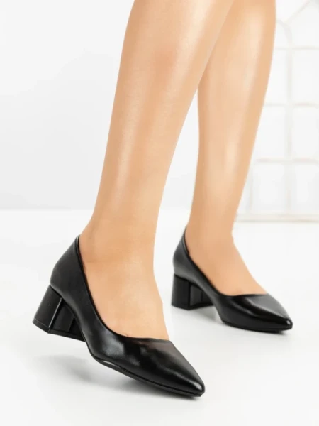 Pantofi cu Toc Gros 8125 BLACK | CM