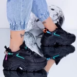 Buty sportowe na platformie WL118 Czarny | Mei