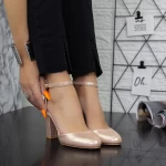 Buty na grubym obcasie 2YXD50A Champagne | Mei