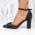 Buty na grubym obcasie 3XKK18 Czarny | Mei