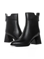 Krótkie botki z grubym obcasem K107-55-B81A Czarny Jose Simon