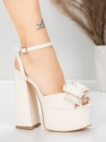 Sandały na grubej podeszwie i platformie 3KV52 Beżowy | Mei