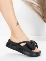 Damskie kapcie ze skóry naturalnej TP637-1 Czarny | Formazione