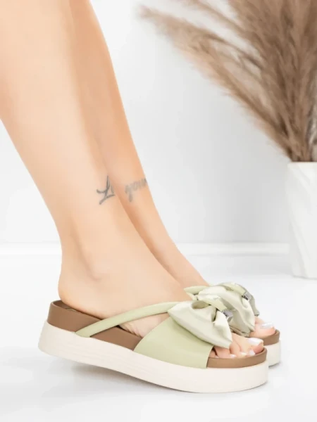 Damskie kapcie ze skóry naturalnej TP637-1 Zielony | Formazione